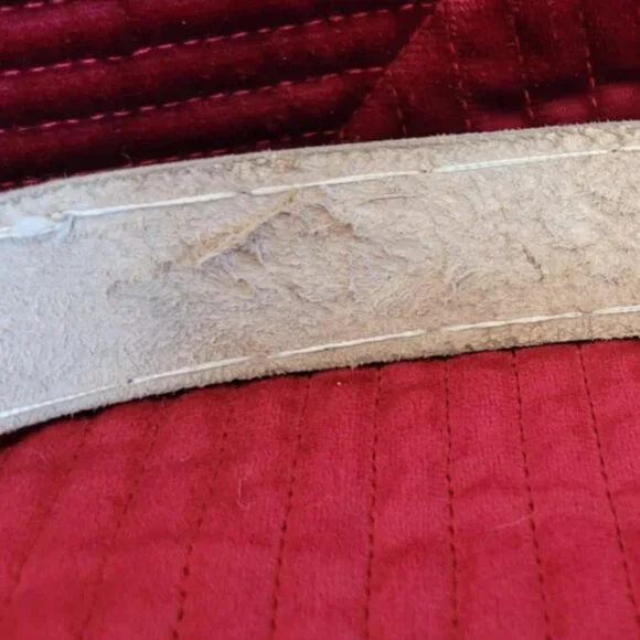 Hand beaded leather belt. - Picture 5 of 5